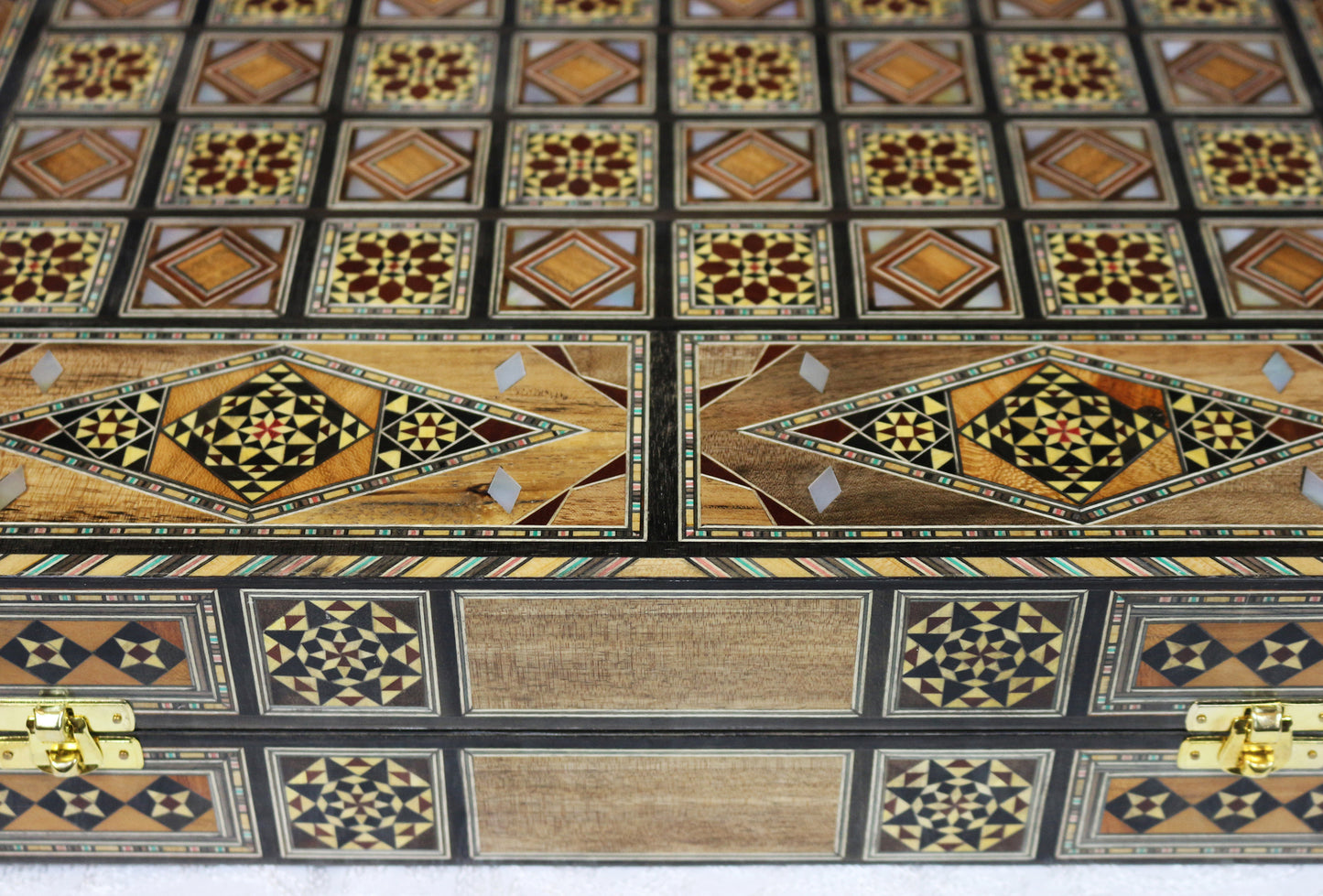 Neu 50x50 cm Holz Backgammon/Schachspiel/Tavla Brett  BT 505 mit Holz Backgammon Steine