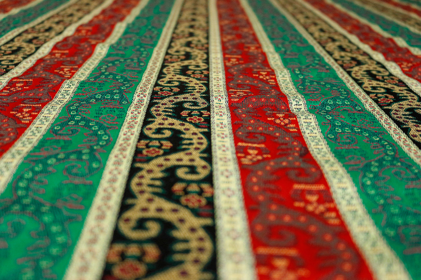 Farbenfrohe Tischdecken aus Baumwollemischung, Damesco Stoffe, Damaskunst TS 002